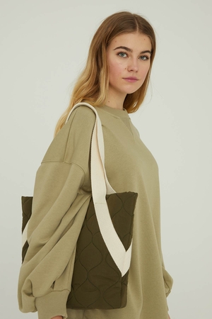 Beli elastik pantolon