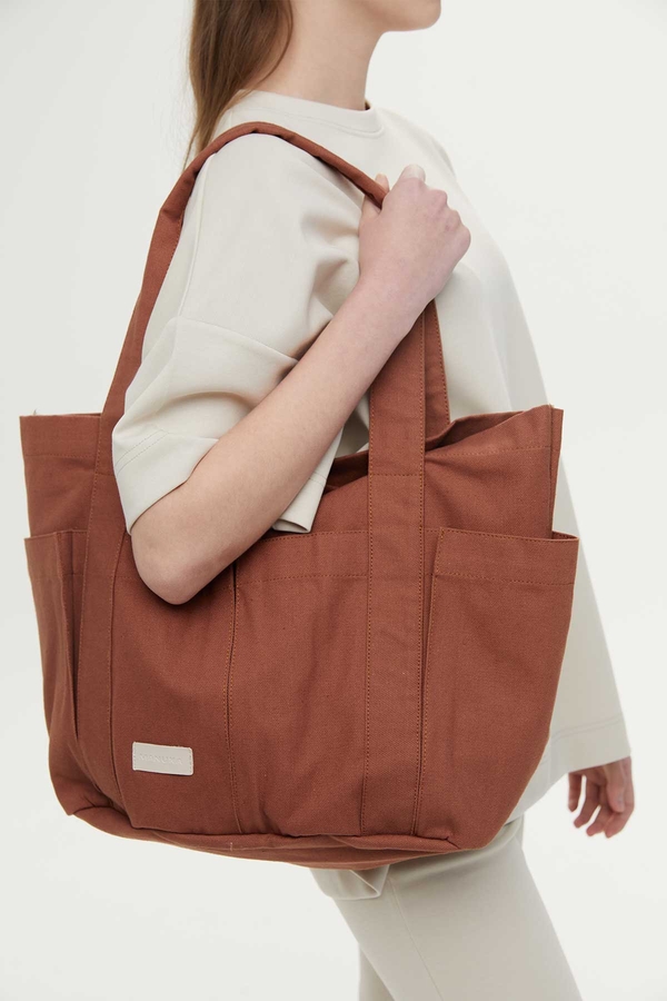 Manuka - MULTI POCKET CANVAS BAG COFFEE (1)