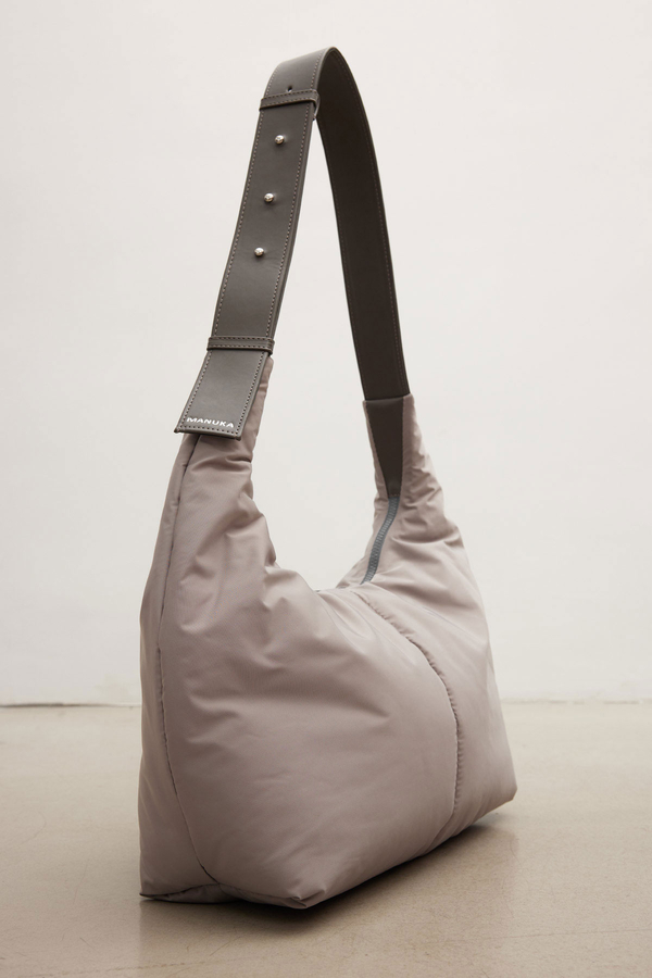Manuka - CROSS TOTE BAG GRAY (1)