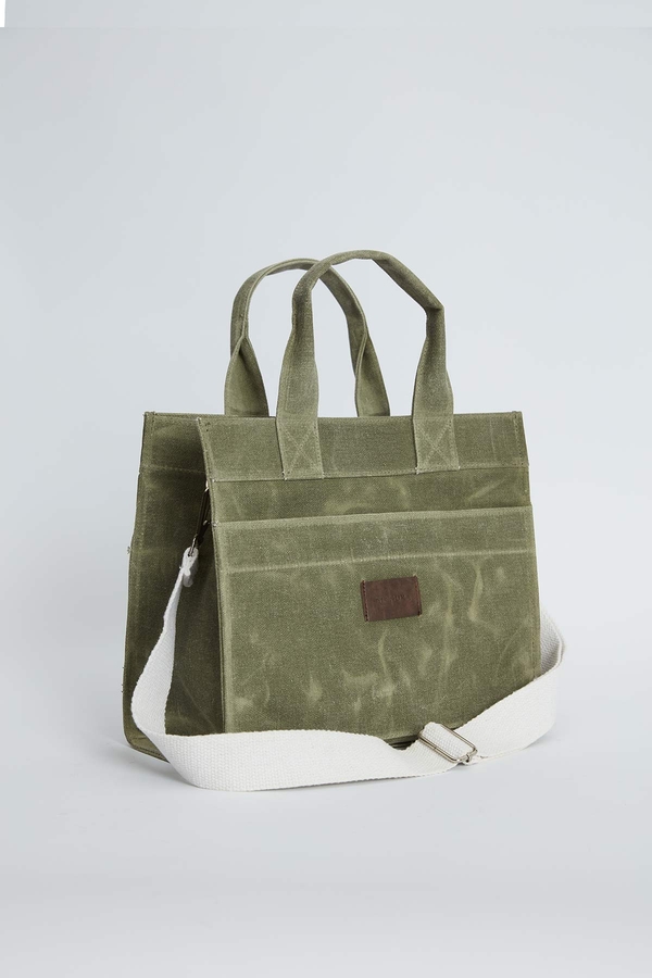 Manuka - WASHING EFFECT MEDIUM CANVAS BAG MILITARY GREEN (1)