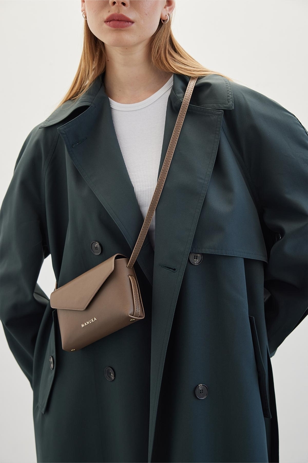 Manuka - TRIANGLE LID LEATHER BAG BROWN (1)