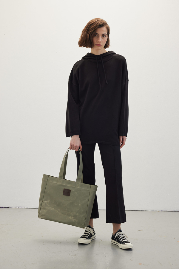Manuka - HOODED FINE KNITWEAR SWEATSHIRT BLACK (1)
