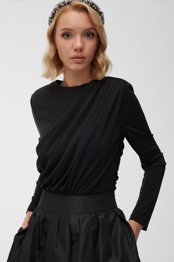 Manuka - WADDING BODY BLACK (1)