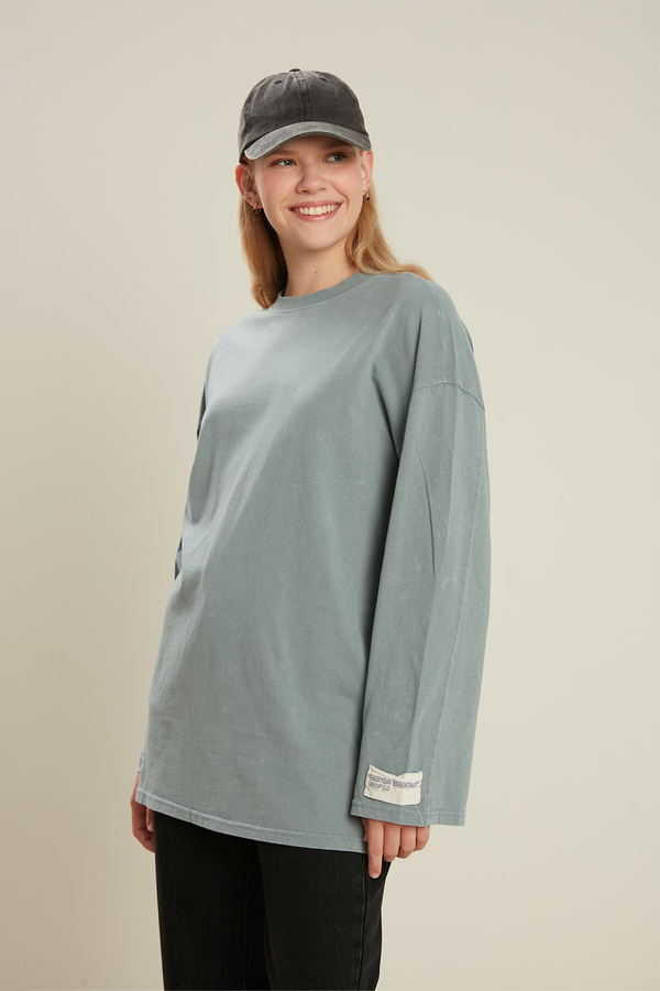 Manuka - PALE EFFECT OVERSIZED SWEATSHIRT LIGHT BLUE (1)