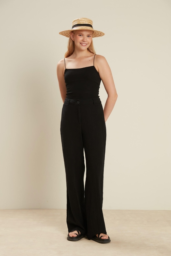 Manuka - NATURAL STRIP DETAILED TROUSERS BLACK (1)
