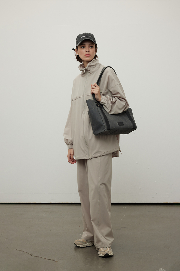 Manuka - OVERSIZE HOODED JACKET STONE (1)