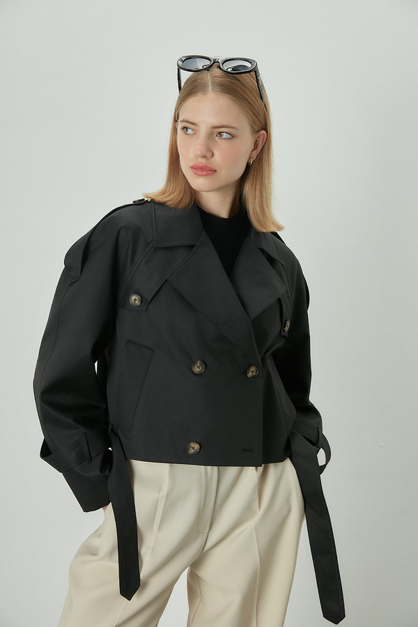 Manuka - OVERSIZE SHORT TRENCH COAT BLACK (1)