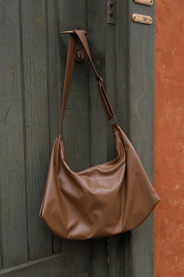 Manuka - BIG CITY TOTE BAG CAMEL (1)