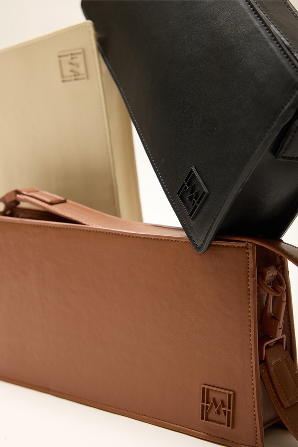 Manuka - MILANO SHOULDER BAG BLACK (1)