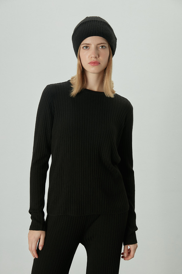 Manuka - RUBED COMFORTABLE KNIT BLOUSE BLACK (1)