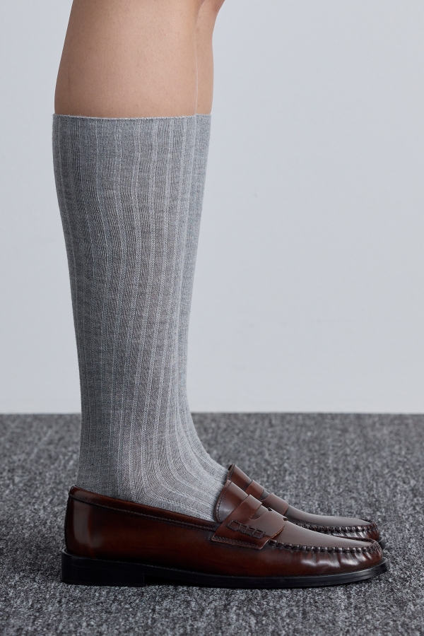 Manuka - RUBBLED LONG SOCKS GRAY (1)