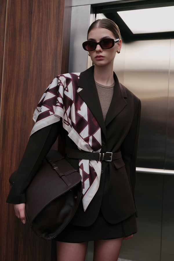 MANUKA - SATIN SHOULDER SCARF MILANO- CLARET RED