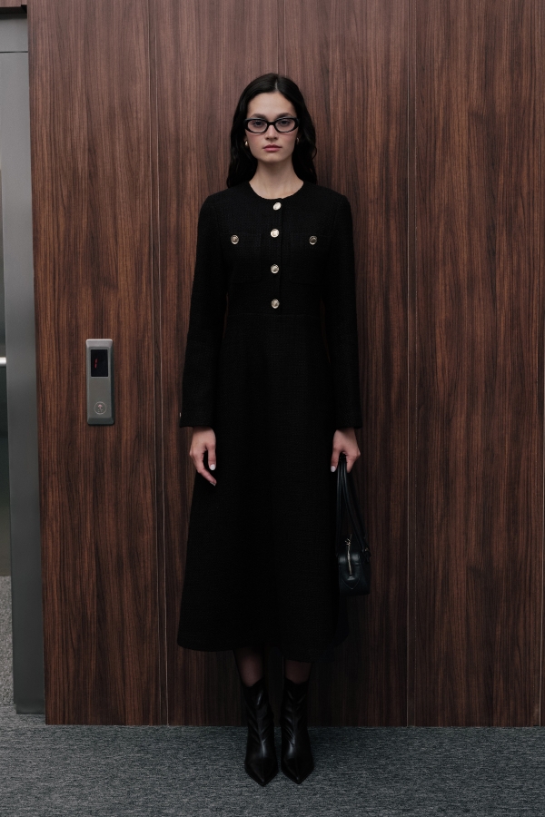 MANUKA - DOKULU DÜĞMELİ ELBİSE SİYAH