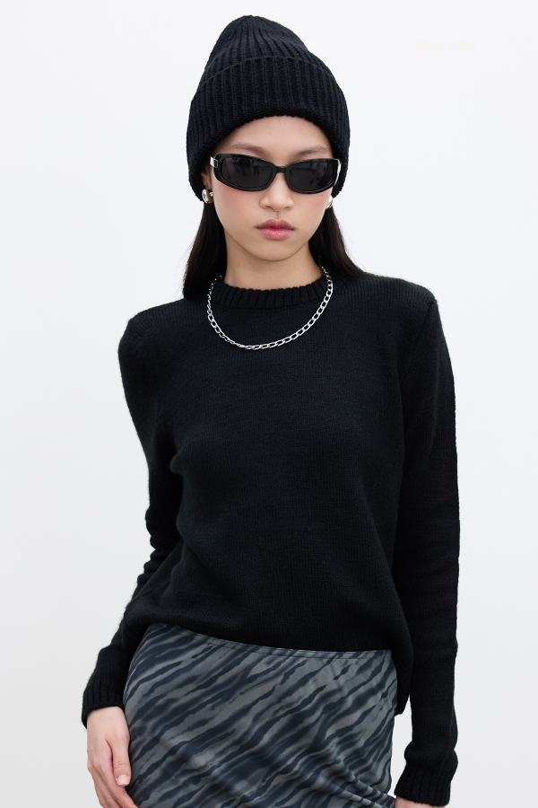 MANUKA - CREW NECK FIT KNIT SWEATER BLACK