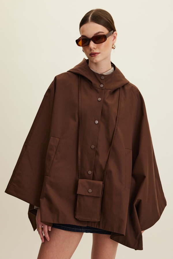 MANUKA - BAG DETAIL CAPE TRENCH COAT BROWN