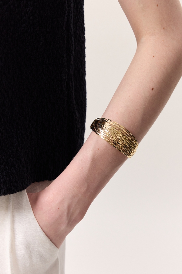 Manuka - Multiple Wire Cuff Gold (1)
