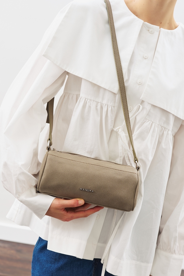 MANUKA - SÜET MİNİ OVAL ÇANTA VİZON