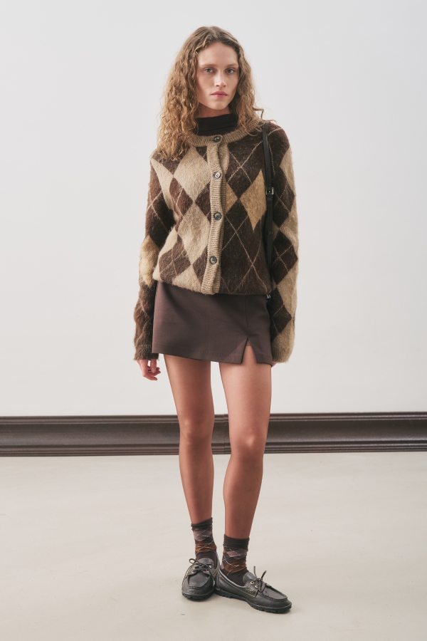 Manuka - DIAMOND PATTERNED CARDIGAN BROWN