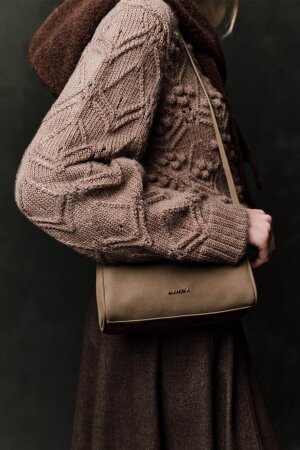 SÜET MİNİ OVAL ÇANTA VİZON