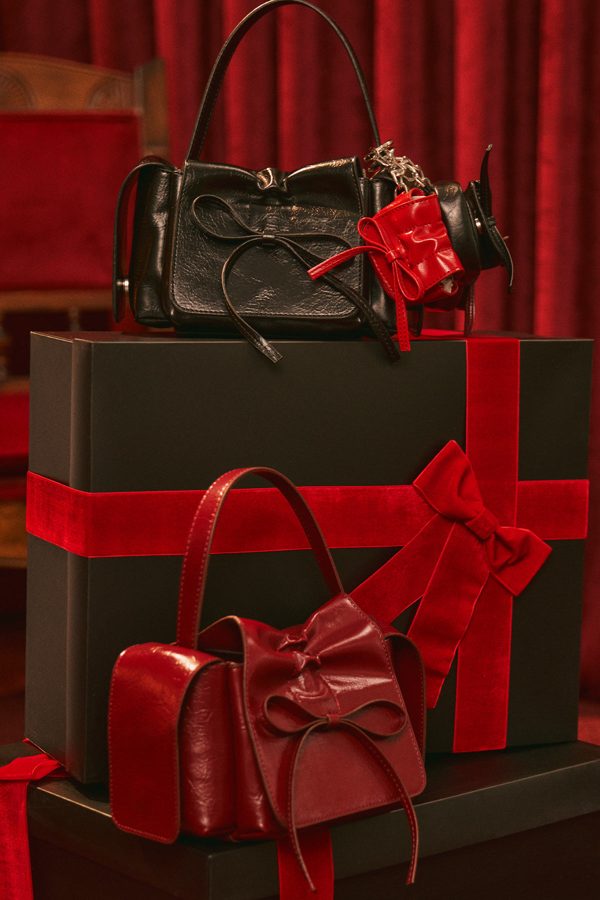 LYRA FİYONKLU ÇANTA BORDO